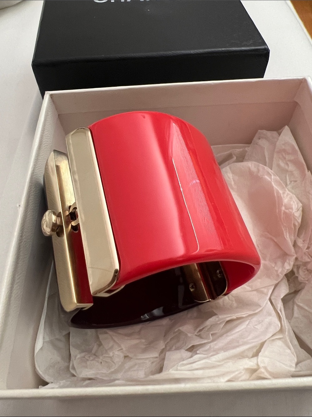 CHANEL Deep Burgundy Resin Cuff with Gold CC Emblem - Picture 7 of 11